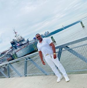 Meet your Posher, Lee